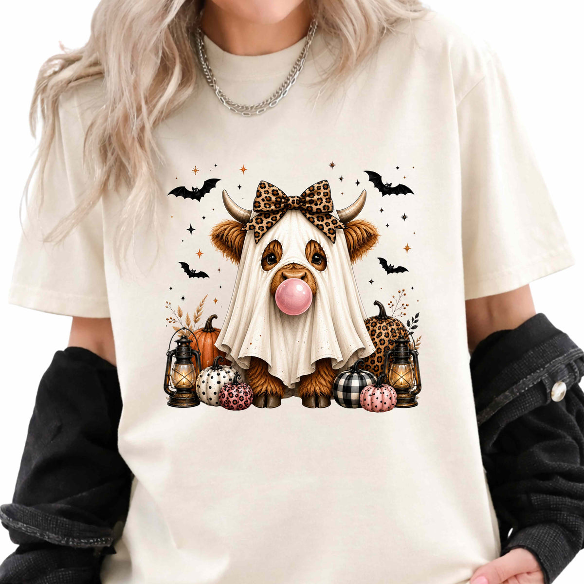 Cute Halloween Highland Cow Ghost T-Shirt